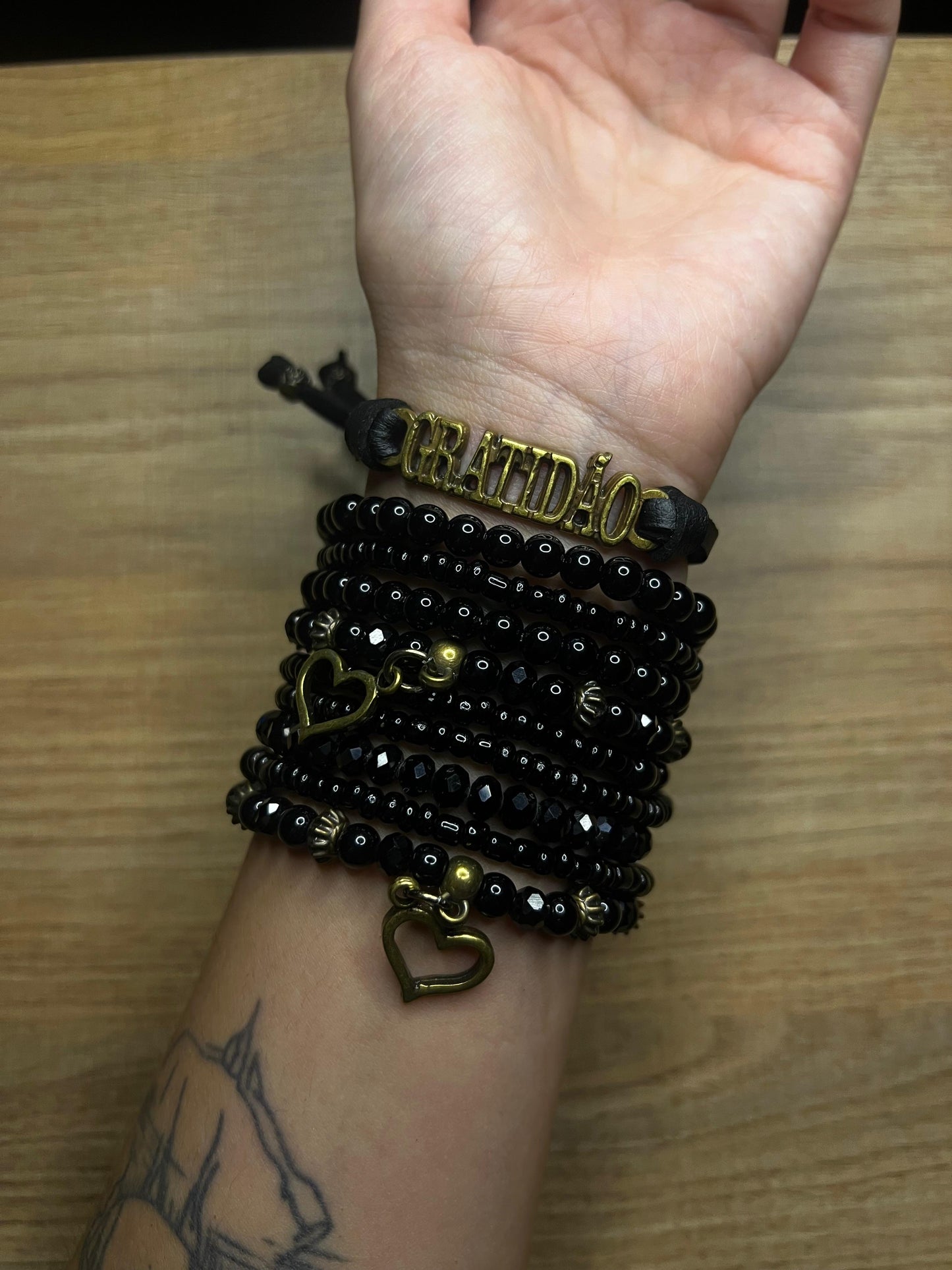 Kit 10 Pulseiras Energizadas Gratidão preta