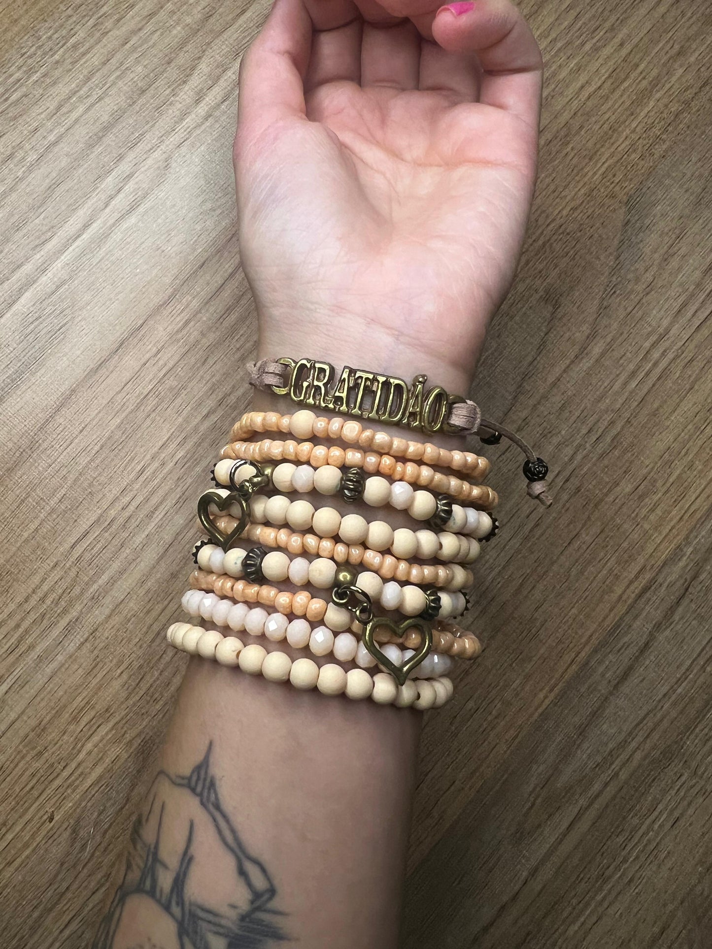 Kit 10 Pulseiras Energizadas Gratidão salmão